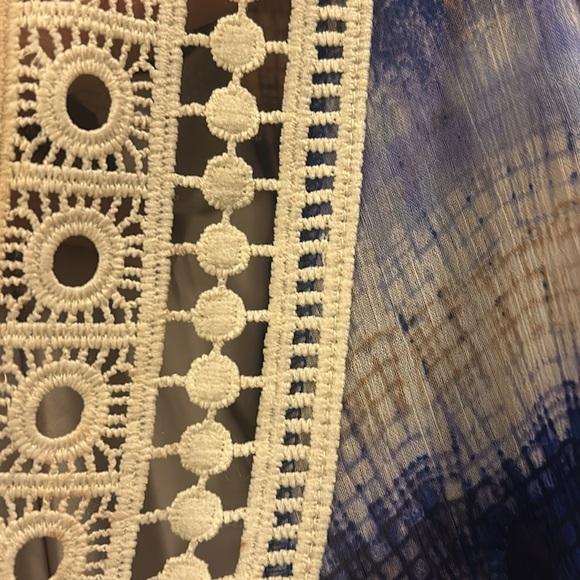 Layered flowy blouse - Picture 4 of 6